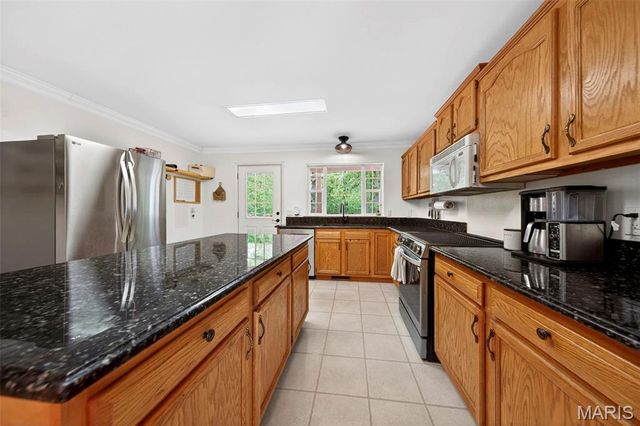 9314 Flicker Lane, Hillsboro, MO 63050