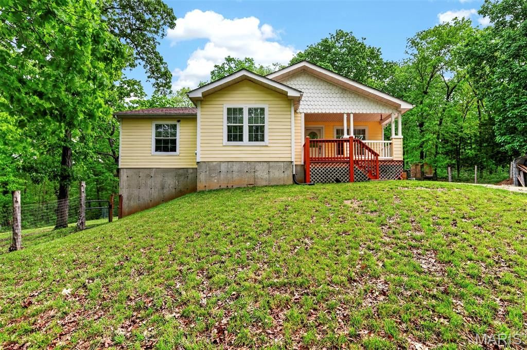 9314 Flicker Lane, Hillsboro, MO 63050
