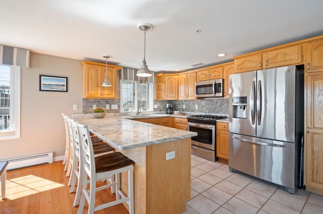 605 Ocean Blvd Apt 1, Hampton, NH 03842