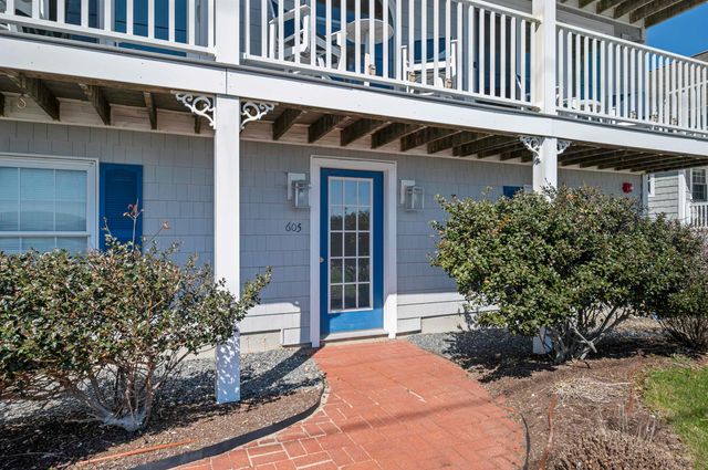 605 Ocean Blvd Apt 1, Hampton, NH 03842