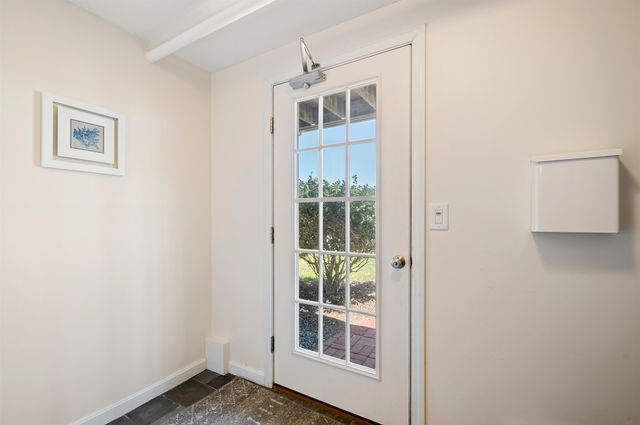 605 Ocean Blvd Apt 1, Hampton, NH 03842
