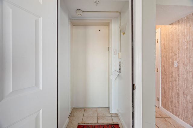 605 Ocean Blvd Apt 1, Hampton, NH 03842