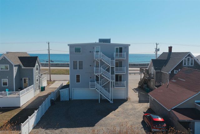605 Ocean Blvd Apt 1, Hampton, NH 03842