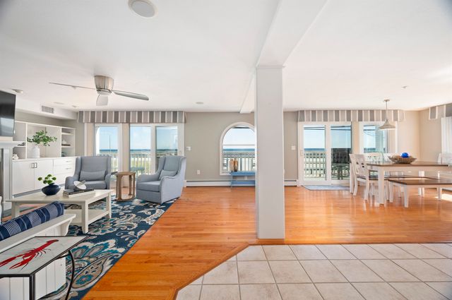 605 Ocean Blvd Apt 1, Hampton, NH 03842