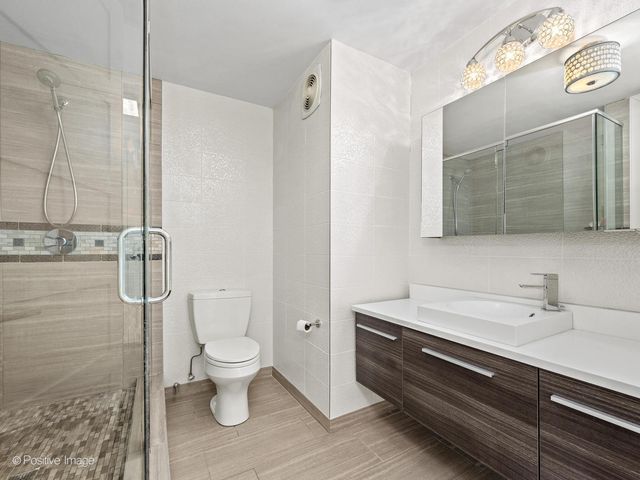 505 N Lake Shore Drive 501, Chicago, IL 60611