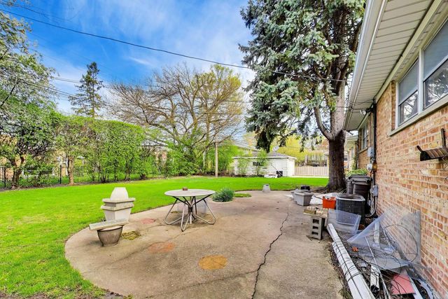 8840 Keeler Avenue, Skokie, IL 60076