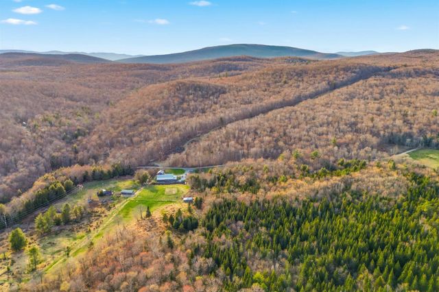 558 Klondike Road, Stamford, VT 05352