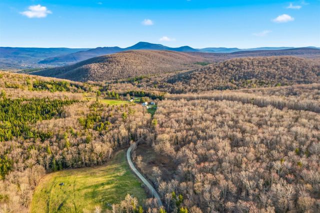 558 Klondike Road, Stamford, VT 05352