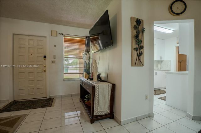 7899 NW 174th Terrace, Hialeah, FL 33015