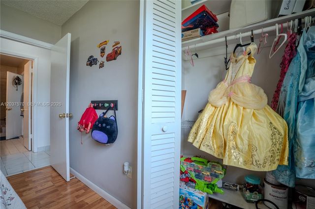 7899 NW 174th Terrace, Hialeah, FL 33015