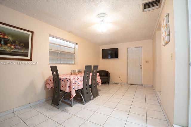 7899 NW 174th Terrace, Hialeah, FL 33015