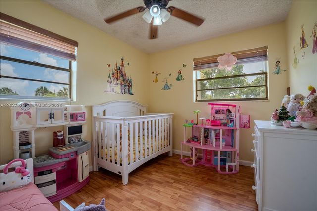 7899 NW 174th Terrace, Hialeah, FL 33015