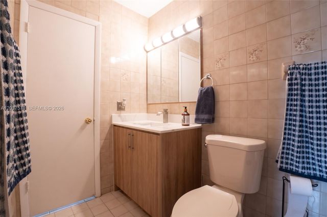 7899 NW 174th Terrace, Hialeah, FL 33015