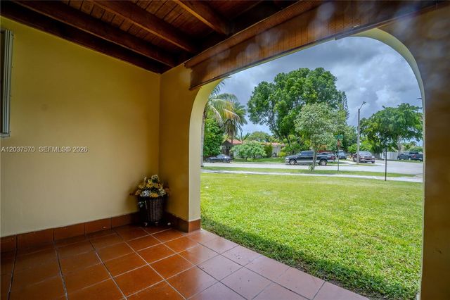 7899 NW 174th Terrace, Hialeah, FL 33015