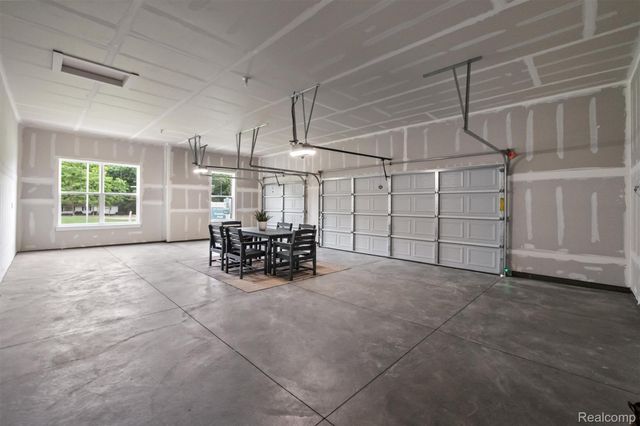 987 Buell Road, Oakland Charter Township, MI 48363