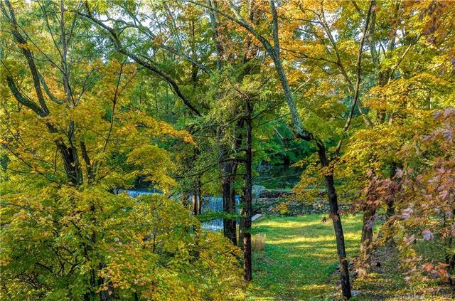 191 Huntington Street, Shelton, CT 06484