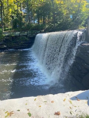 191 Huntington Street, Shelton, CT 06484