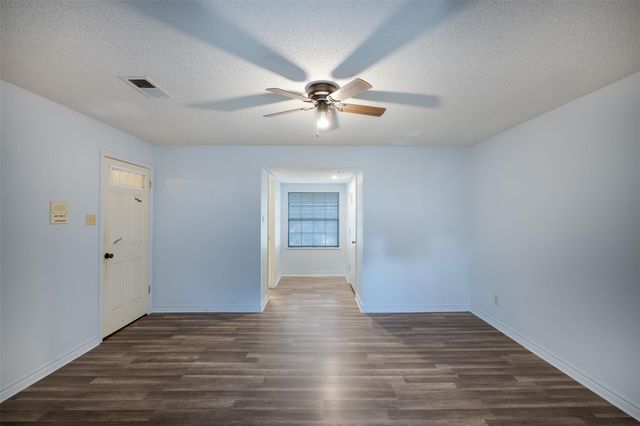 90 Fishermans Bend Drive, Point Blank, TX 77364