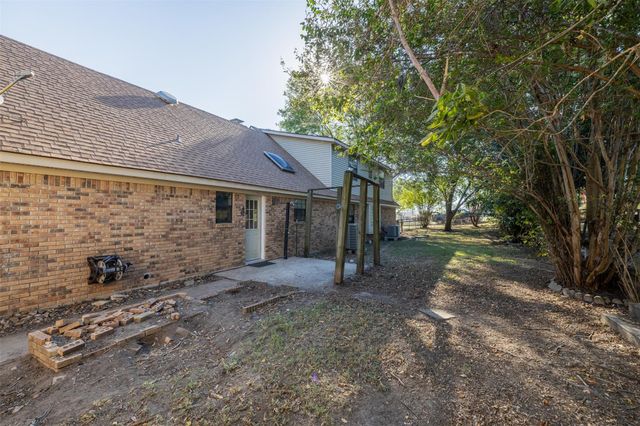 90 Fishermans Bend Drive, Point Blank, TX 77364