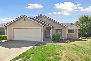 2447 N Michael Street, Visalia, CA 93292