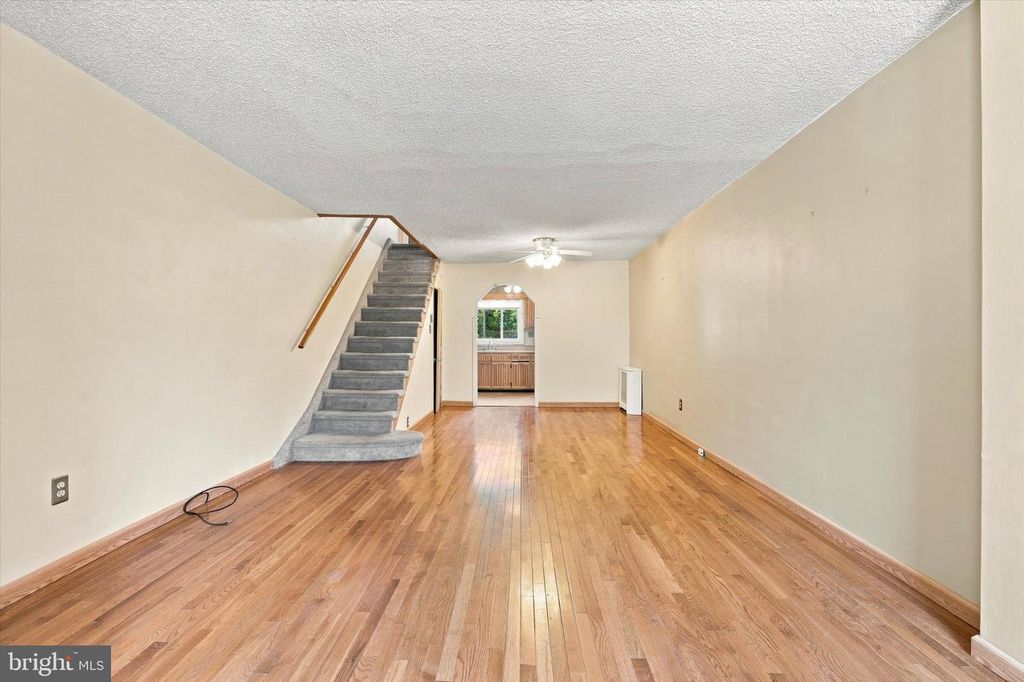 739 MCCLELLAN ST, PHILADELPHIA, PA 19148 — photo 5