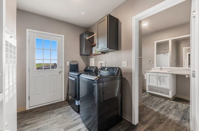 22922 W McFarlane Rd, Medical Lake, WA 99022