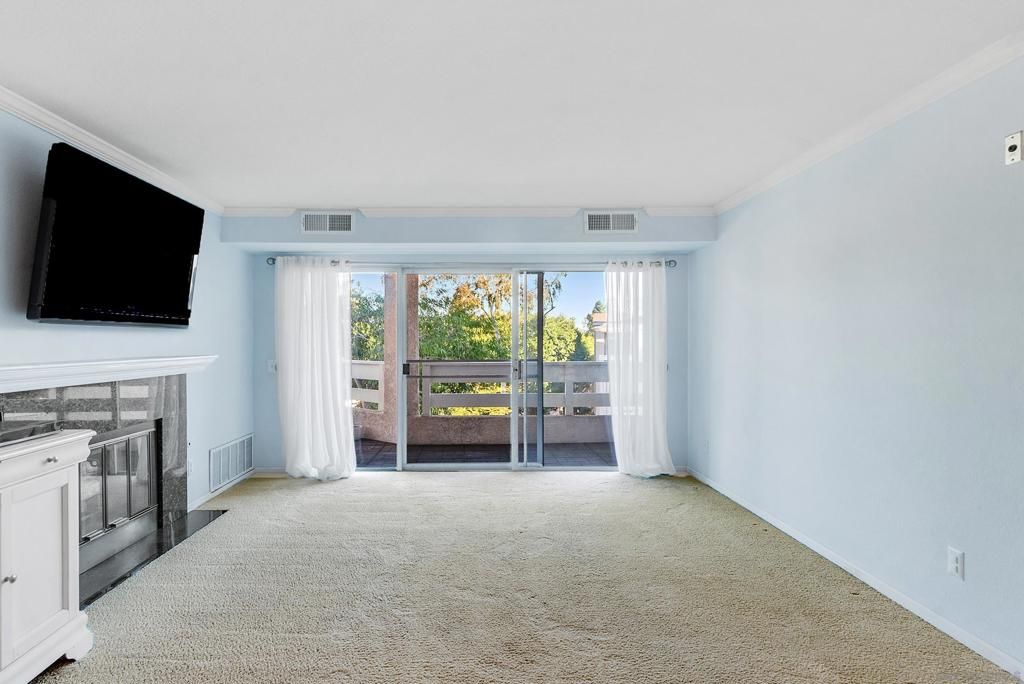 7087 Camino Revueltos 302, San Diego, CA 92111 — photo 4