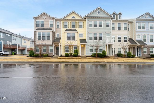 313 Great Northern Station, Apex, NC 27502