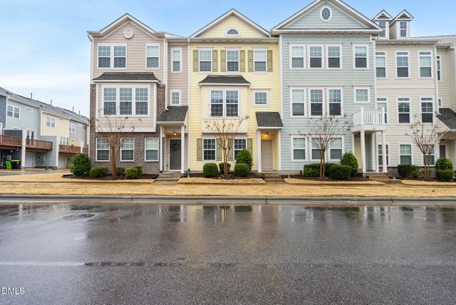 313 Great Northern Station, Apex, NC 27502