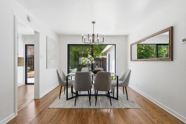 2438 Massachusetts Avenue, Redwood City, CA 94061