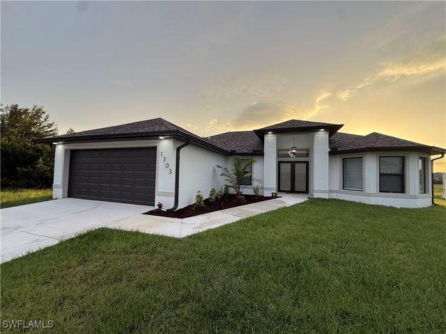 3611 21st ST SW, Lehigh Acres, FL 33976