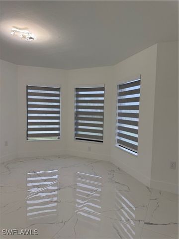 3611 21st ST SW, Lehigh Acres, FL 33976