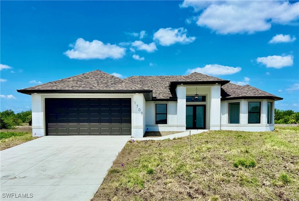 3611 21st ST SW, Lehigh Acres, FL 33976