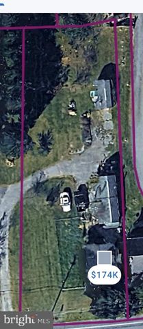 5933 LINCOLN HWY W, Thomasville, PA 17364