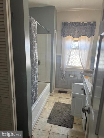 5933 LINCOLN HWY W, Thomasville, PA 17364