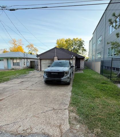 11931 6th Street, Houston, TX 77072