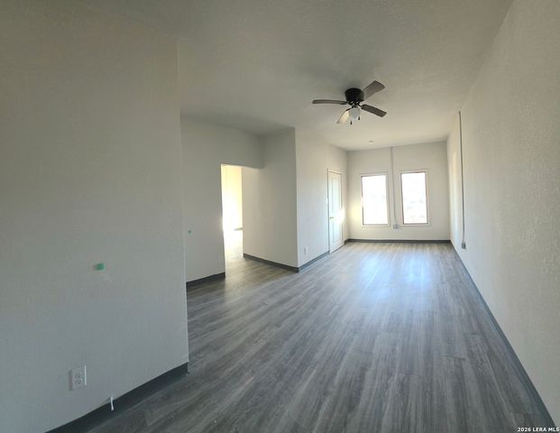 1211 Gladstone, San Antonio, TX 78225
