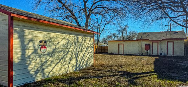 1211 Gladstone, San Antonio, TX 78225