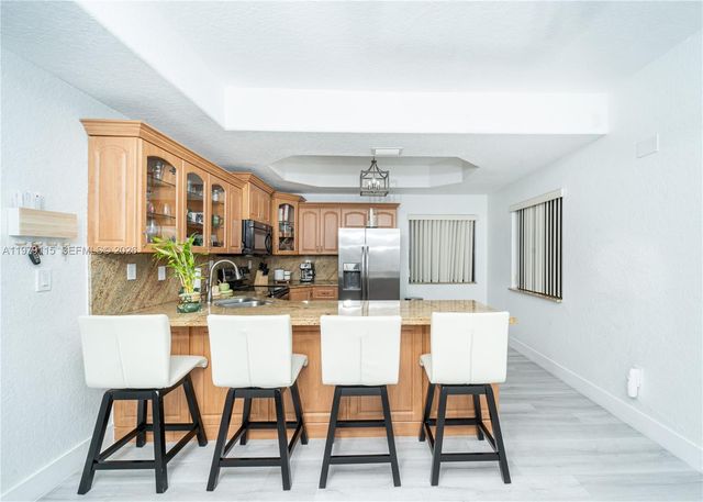 14172 NW 87th Ct, Miami Lakes, FL 33018