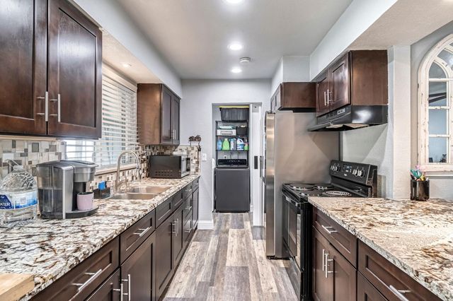 4675 E Belgravia Avenue, Fresno, CA 93725