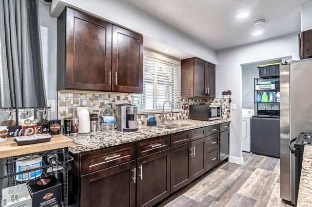 4675 E Belgravia Avenue, Fresno, CA 93725