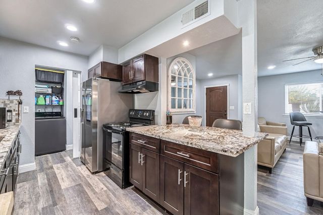 4675 E Belgravia Avenue, Fresno, CA 93725