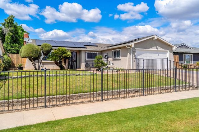 4675 E Belgravia Avenue, Fresno, CA 93725