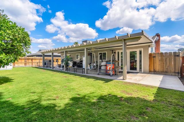 4675 E Belgravia Avenue, Fresno, CA 93725