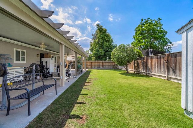 4675 E Belgravia Avenue, Fresno, CA 93725