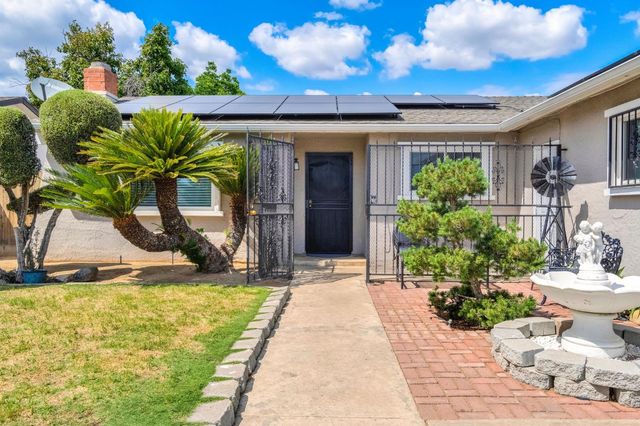 4675 E Belgravia Avenue, Fresno, CA 93725