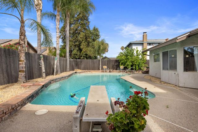 746 Tahoe St, Manteca, CA 95337