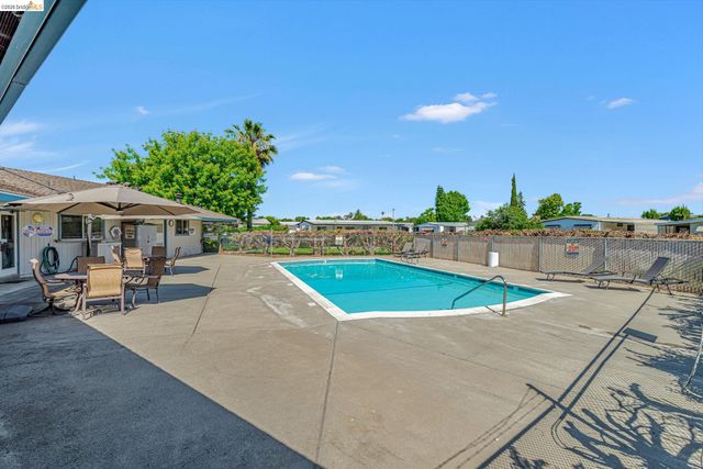 4603 Balfour Rd 47, Brentwood, CA 94513