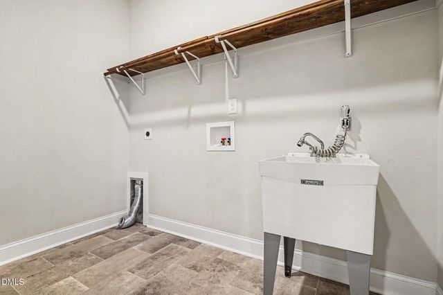 170 Hillwood Drive, Sanford, NC 27332