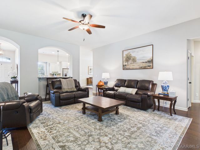 729 Charlemont Lane, Montgomery, AL 36117